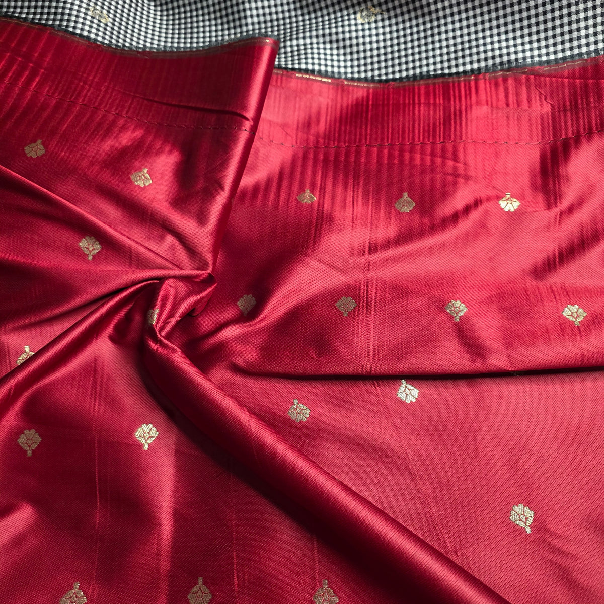 Soft Kanchi Silk - Red and Black checkered saree