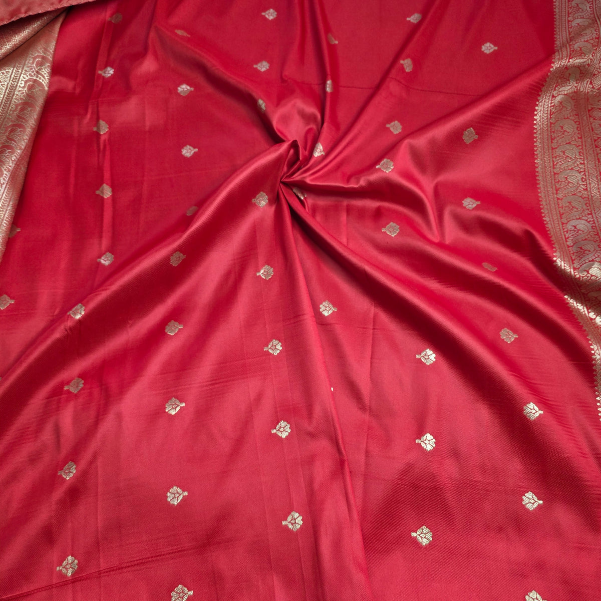 Soft Kanchi Silk - Red and Black checkered saree