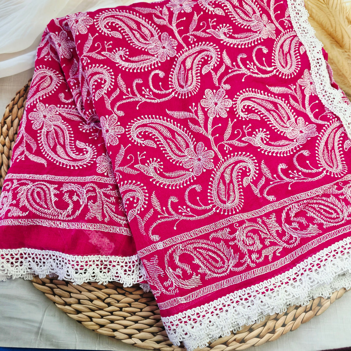 Pure Mul Cotton Chikankari sareen- Dark Pink