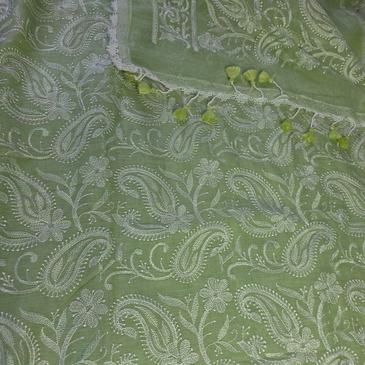Pure Mul Cotton Chikankari sareen- Pastel Green