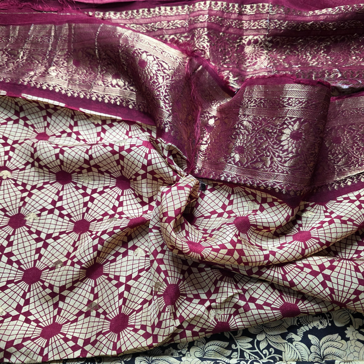 Premium Dola Crepe with Kanchi Boarder - Kalamkari Print