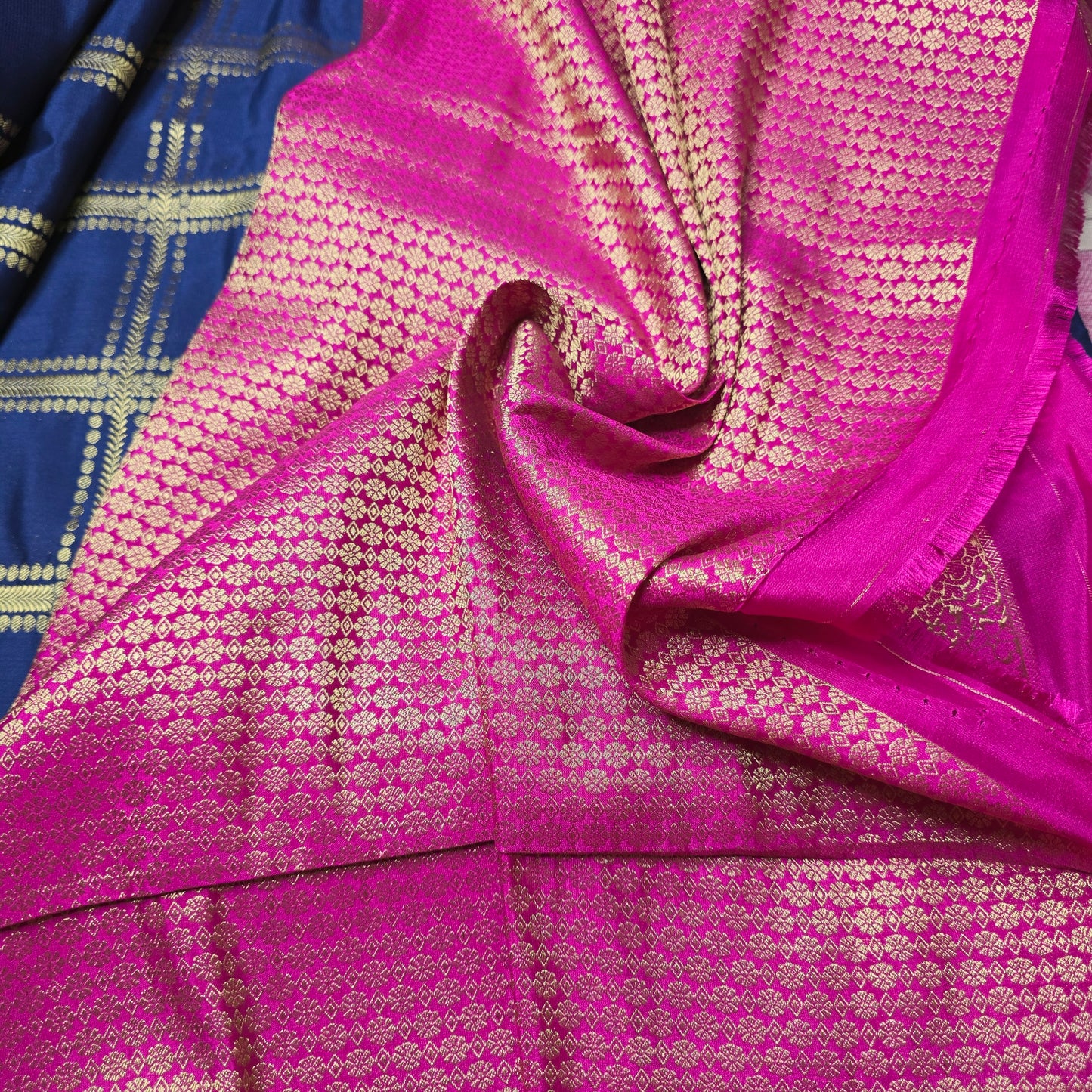 Mysore Crepe silk saree - Semi